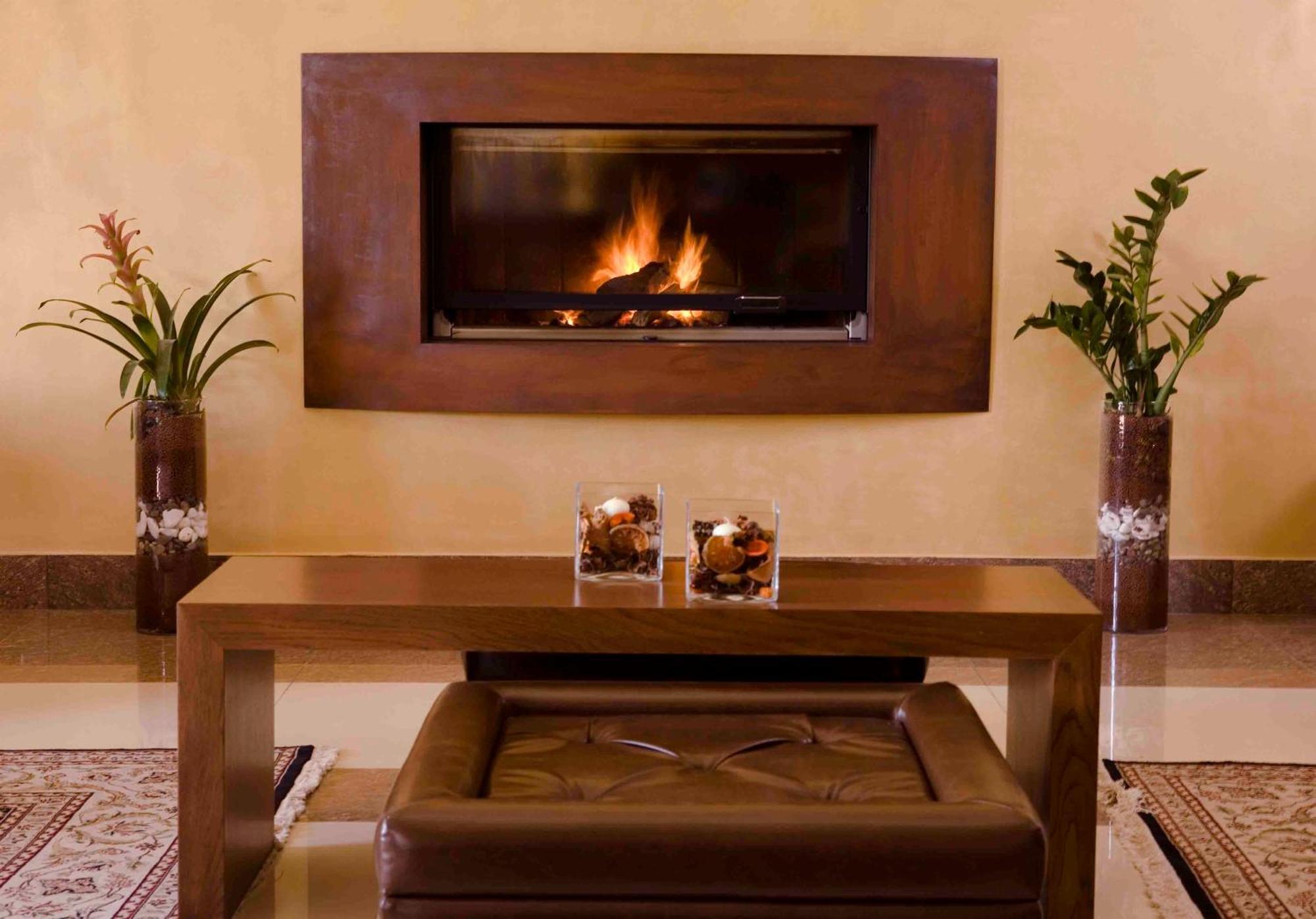 Valis Resort Hotel Volos Exterior photo A fireplace
