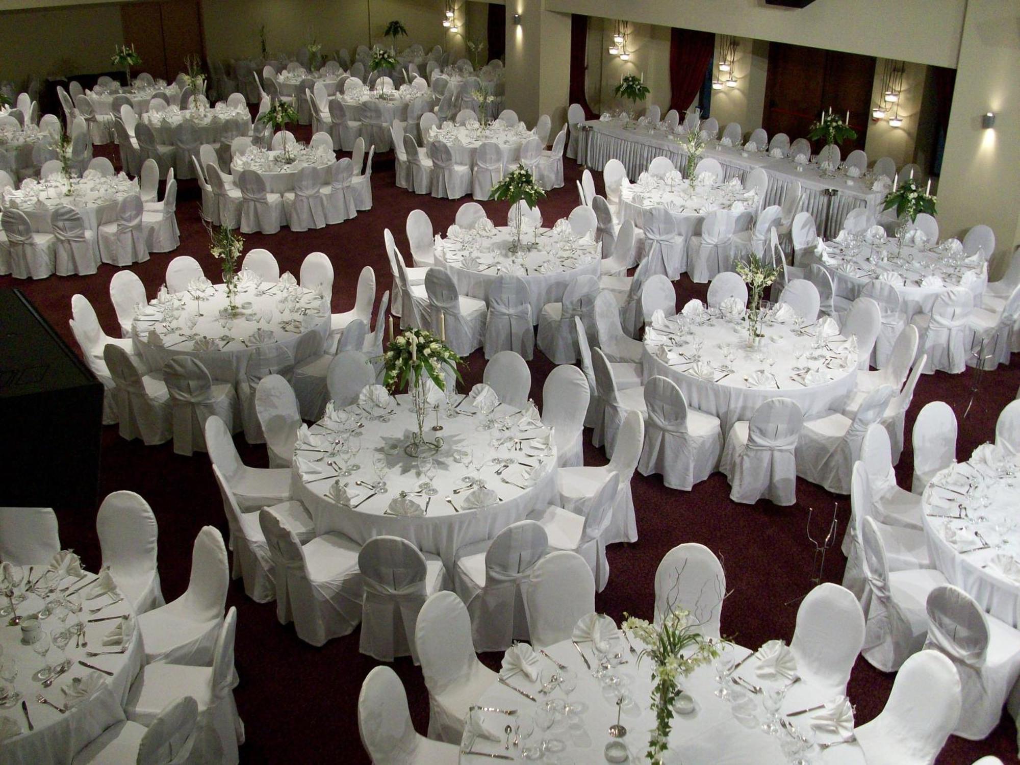 Valis Resort Hotel Volos Exterior photo A wedding reception